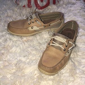 Sperry topsiders